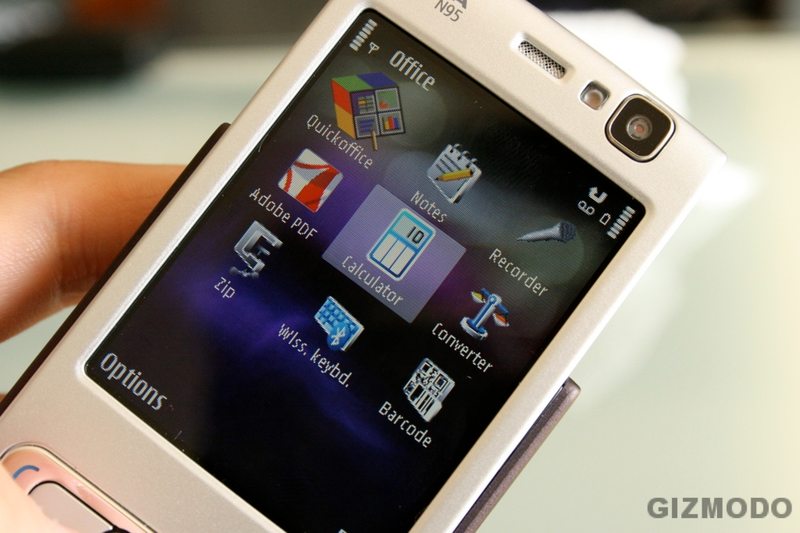 Illustration for article titled Gizmodo's Long-Ass Nokia N95 Review: Why it Rocks, Why it Sucks